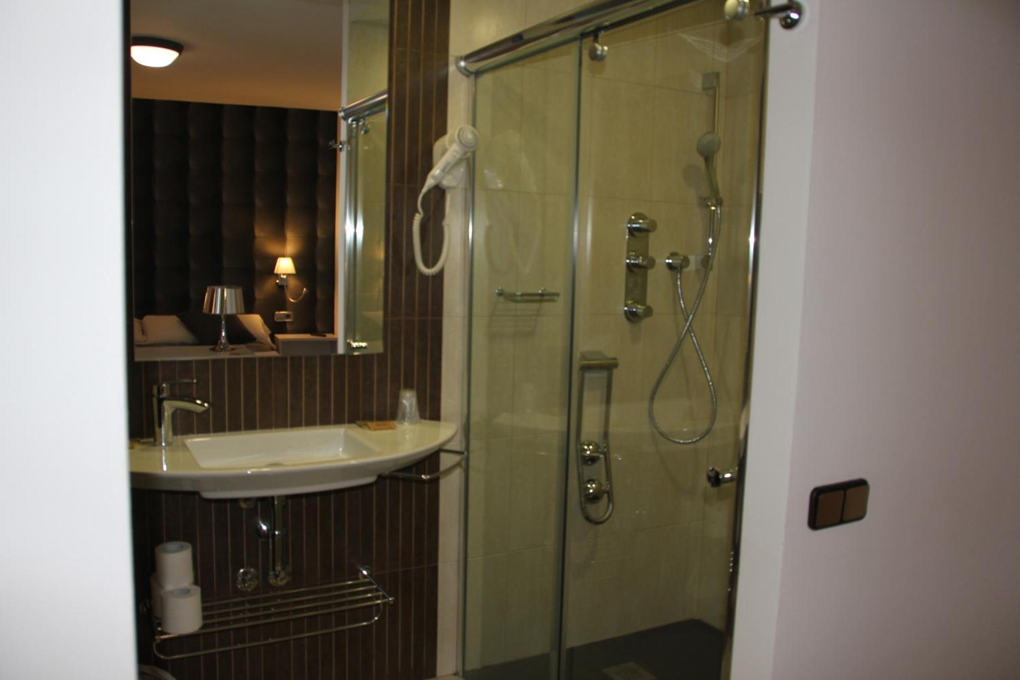 Hotel Casa Domenc Aren Екстер'єр фото